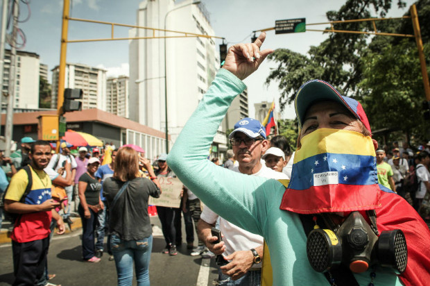 Manifestantes protestam contra demora em convocar referendo que revoga mandato de Nicols Maduro