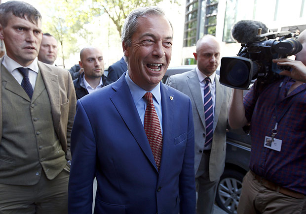 Nigel Farage, the leader of the United Kingdom Independence Party (UKIP), leaves after a news conference in central London, Britain July 4, 2016. Farage said he will step down as leader of UKIP. REUTERS/Peter Nicholls ORG XMIT: LON111