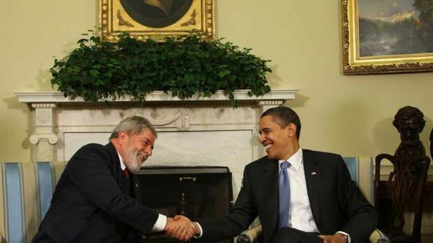 Gal e progressista, premi do Canad repete fenmeno Mujica e 'bomba' imagem do pas. Obama chegou a dizer que Lula era o 'poltico mais popular da Terra' 