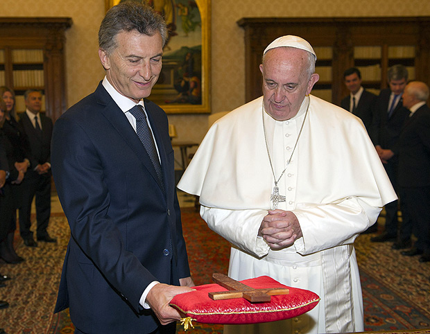 O papa Francisco recebe o presidente da Argentina, Mauricio Macri, no Vaticano em fevereiro de 2016