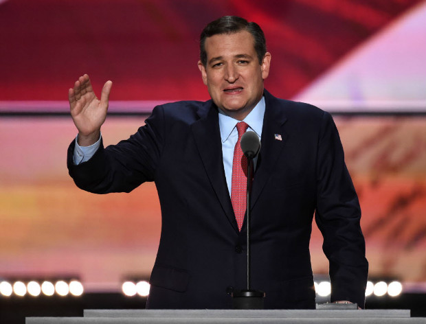 O senador republicano e ex-pr-candidato Ted Cruz discursa na Conveno Republicana nesta quarta (20)