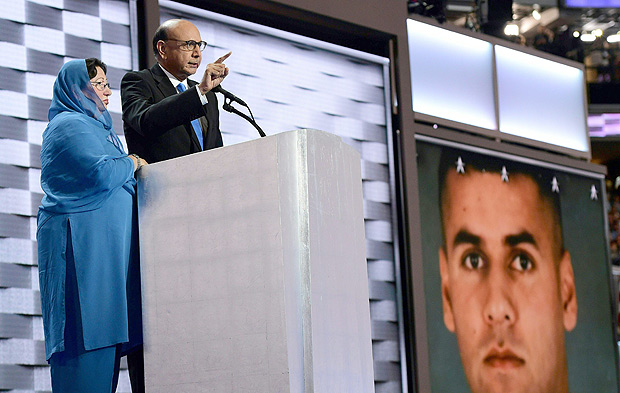 Khizr Khan, whose son Humayun S. M. Khan was one of 14 US Muslims who died serving the United States in the ten years after 9/11 speaks during the final day of the 2016 Democratic National Convention on July 28, 2016, at the Wells Fargo Center in Philadelphia, Pennsylvania. / AFP PHOTO / Robyn BECK