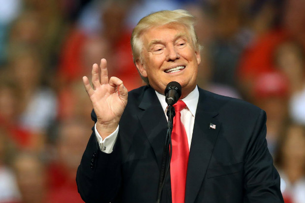 O candidato republicano  Casa Branca, Donald Trump, discursa em Daytona Beach, na Flrida