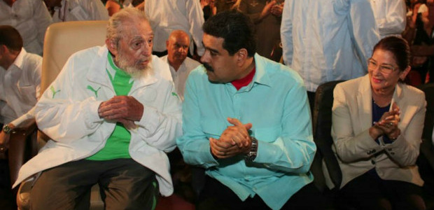 O lider cubano Fidel Castro em encontro com o presidente venezuelano Nicolas Maduro, em Havana (Cuba). (Foto Twitter/Imprensa oficial da Venezuela) ***DIREITOS RESERVADOS. NÃO PUBLICAR SEM AUTORIZAÇÃO DO DETENTOR DOS DIREITOS AUTORAIS E DE IMAGEM***