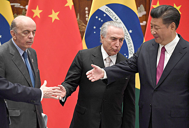 O chanceler brasileiro Jos Serra ( esq.), o presidente Michel Temer e o presidente chins, Xi Jinping