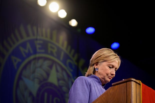 A democrata Hillary Clinton discursa em evento de campanha em Cincinnati, em Ohio