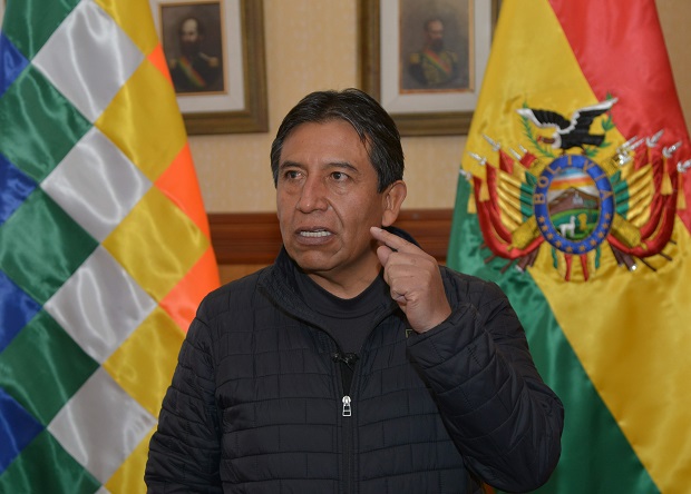 O chanceler da Bolvia, David Choquehuanca, durante conversa com jornalistas em La Paz
