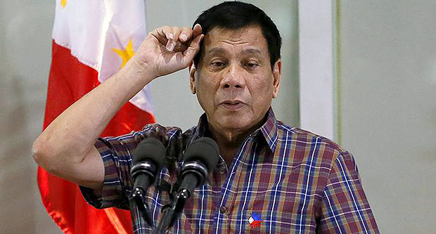 Presidente filipino  acusado de matar investigador