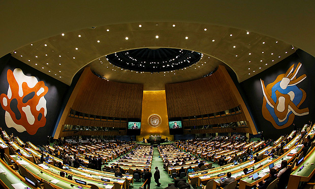 A Assembleia Geral da ONU, em Nova York; dvida com rgos internacionais ser paga, diz ministro