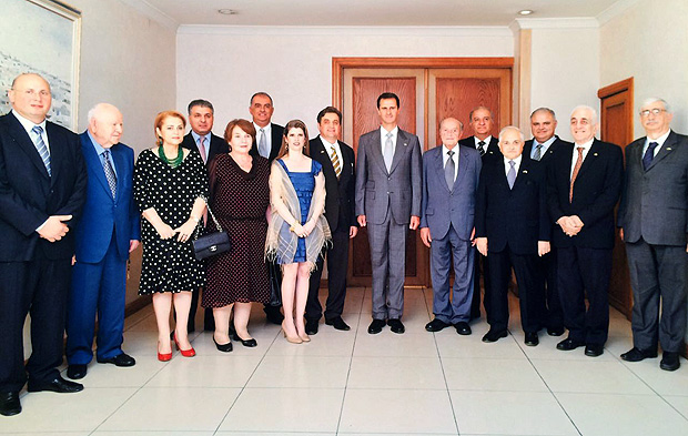 Missão brasileira liderada por Jarjour (à esq. de Assad, que está ao centro) se reúne com o sírio