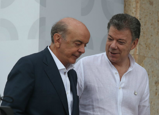 O chanceler brasileiro, Jos Serra,  recebido pelo presidente da Colmbia, Juan Manuel Santos, em Cartagena