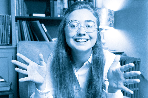 Hillary Clinton, então líder de classe do Wellesley College, em retrato de 1969