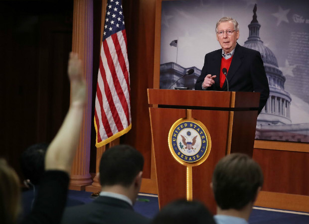 L�der dos republicanos no Senado, Mitch McConnell afirmou que defende investiga��o sobre suposto ciberataque russo