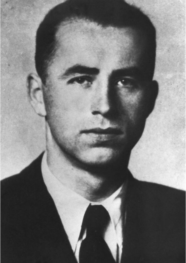 (FILES) This undated file photo shows Austrian-born Nazi war criminal Alois Brunner. Nazi war criminal Alois Brunner, who was responsible for the deaths of an estimated 130,000 Jews, died in 2001 at the age of 89, locked up in a squalid Damascus basement, a French magazine reported on January 11, 2017. Its investigation -- described as "highly credible" by veteran Nazi-hunter Serge Klarsfeld -- aims at resolving the fate of one of the most notorious figures of the Holocaust. / AFP PHOTO / STRINGER ORG XMIT: NIK01