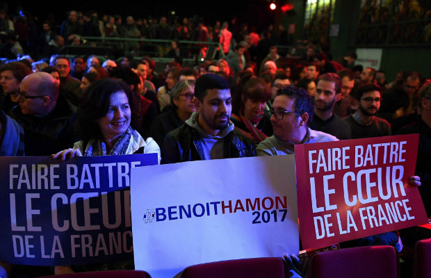 Aliados do deputado Benoit Hamon veem discurso do candidato antes das primárias socialistas