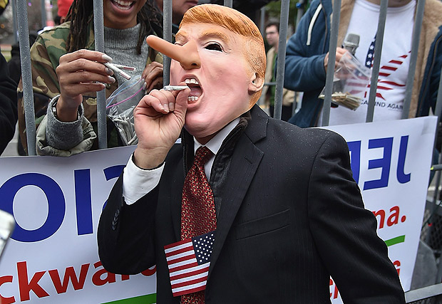 WASHINGTON, DC - JANUARY 20: DCMJ's Inaugural #Trump420 Marijuana Rally on January 20, 2017 in Washington, DC. Theo Wargo/Getty Images/AFP == FOR NEWSPAPERS, INTERNET, TELCOS & TELEVISION USE ONLY ==