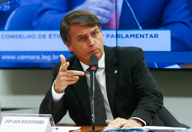 O deputado Jair Bolsonaro (PSC-RJ) depe no Conselho de tica da Cmara em novembro