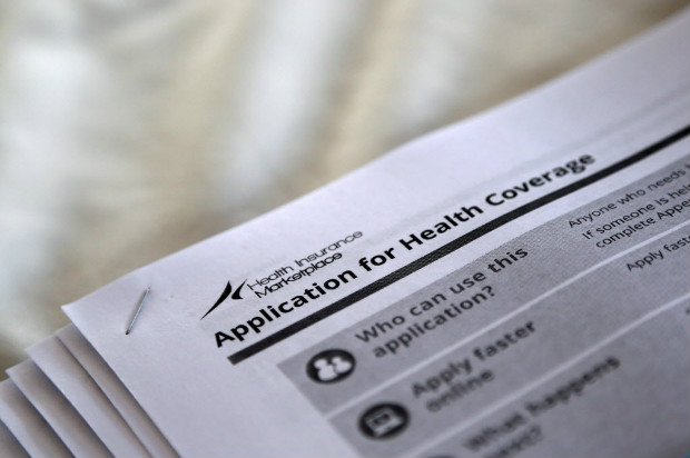 Formulários de cobertura de saúde dos EUA; republicanos apresentam substituto ao Obamacare 