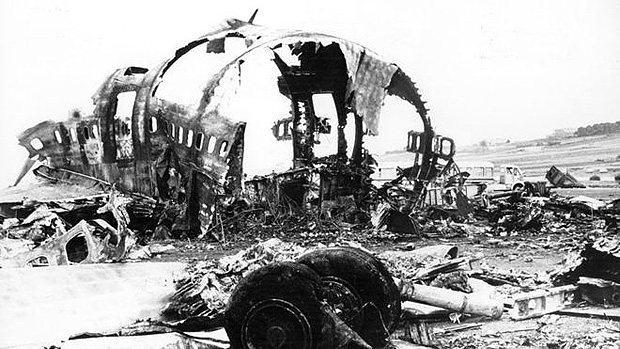 Destroos do maior acidente de avio da histria, que ocorreu em 1977