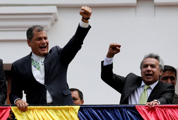 O presidente do Equador, Rafael Correa ( esq.), e o seu aliado e vencedor da eleio, Lenn Moreno