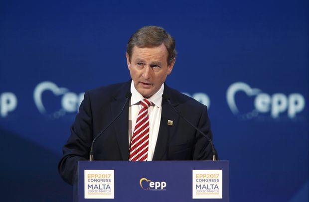 O premi irlands, Enda Kenny, fala em cpula da Unio Europeia na ilha de Malta, em maro