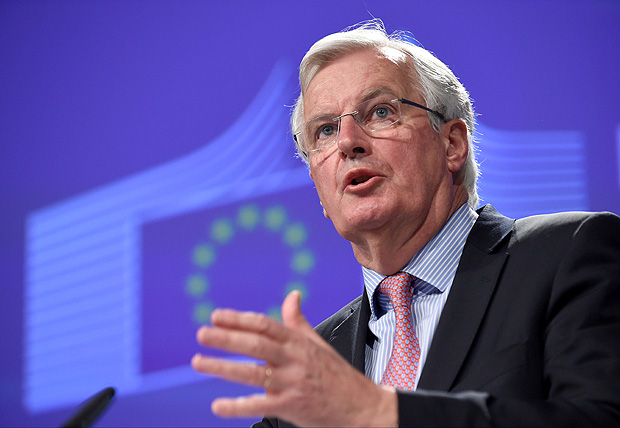 Michael Barnier, negociador europeu do 'brexit', durante entrevista coletiva nesta quarta (3) 