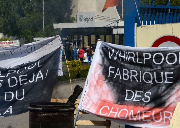 Funcionrios da Whirlpool em Amiens protestam contra fechamento da fbrica de eletrodomsticos