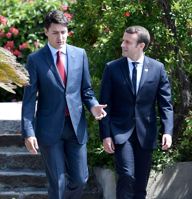Justin Trudeau (esq.), premi canadense, e Emmanuel Macron, presidente francs, em reunio do G7 