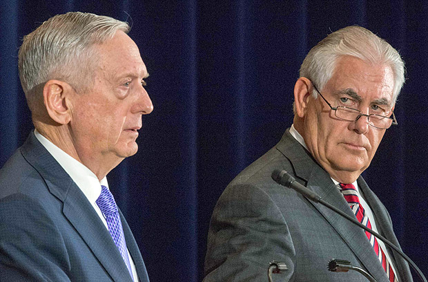 US Secretary of Defense Jim Mattis(L) and US Secretary of State Rex Tillerson conduct a two question press conference after meeting with Chinese State Councilor Yang Jiechi, and Chief of the People's Liberation Army Joint Staff Department General Fang Fenghui as the two countries start the US-China Diplomatic and Security Dialogue June 21, 2017, at the US Department of State in Washington, DC. / AFP PHOTO / PAUL J. RICHARDS ORG XMIT: PJR064