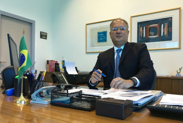 O embaixador do Brasil em Tel Aviv, Paulo C�sar Meira de Vasconcellos