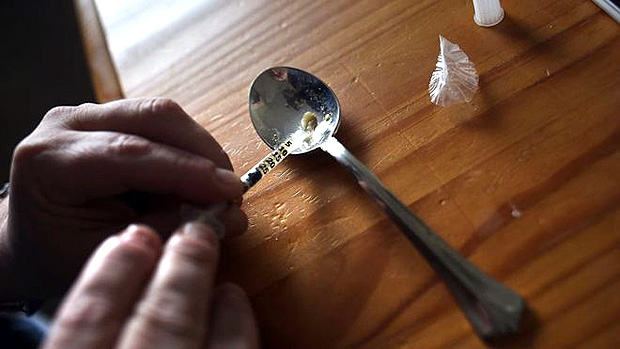 Overdose por uso de opioides nos Estados Unidos quadruplicou desde 1999, segundo comisso 