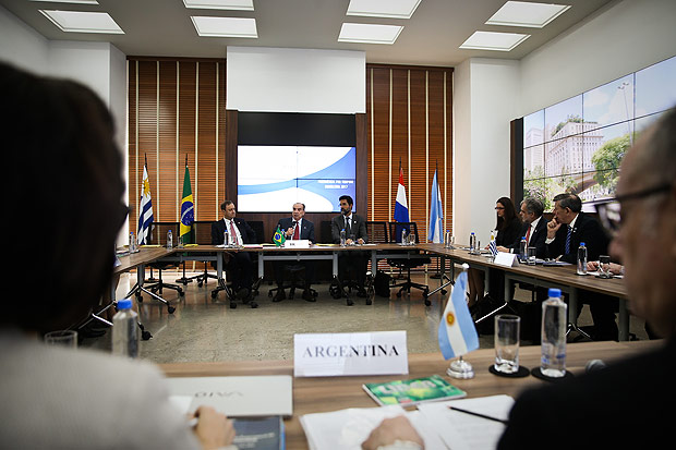 Ministros de Exteriores do Mercosul em reunio realizada em So Paulo em agosto