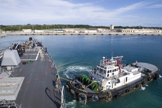 Embarcao passa diante de base naval dos EUA em Guam; ilha  encarada como alvo por Pyongyang