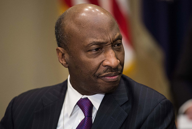 (FILES) This file photo taken on January 31, 2017 shows Kenneth Frazier, CEO of pharmaceutical company Merck, attending a meeting between US President Donald Trump and leaders of the pharmaceutical industry in the Roosevelt Room at the White House in Washington, DC. President Donald Trump lambasted Merck's CEO on August 14, 2017 after the African-American pharmaceutical executive resigned from a White House advisory council, citing Trump's controversial response to a violent white supremacist rally. Merck chief executive Kenneth Frazier, alluding to Trump's much-criticized response to a deadly weekend white supremacist protest, said he was exiting Trump's American Manufacturing Council. / AFP PHOTO / NICHOLAS KAMM ORG XMIT: NK1843