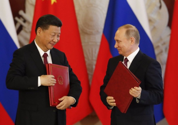 Os presidentes da Rssia, Vladimir Putin, e da China, Xi Jinping, se renem no Kremlin em 4 de julho