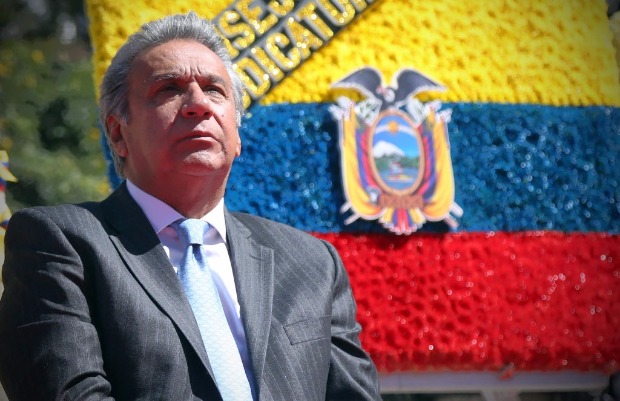 O presidente do Equador, Lenn Moreno, participa da comemorao da independncia do pas, no dia 10