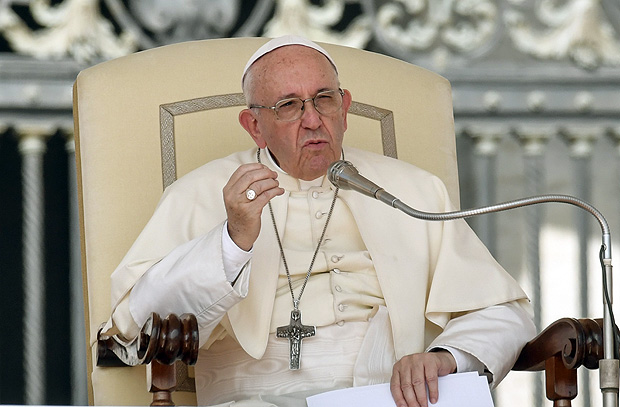 O papa Francisco durante discurso no Vaticano