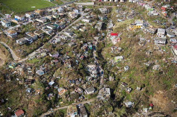 Foto area mostra destruio em Roseau, capital da ilha caribenha de Dominica, aps passagem do Maria
