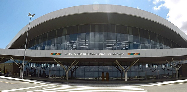 Só faltam os passageiros': caminhe pelo aeroporto internacional fantasma em Moçambique