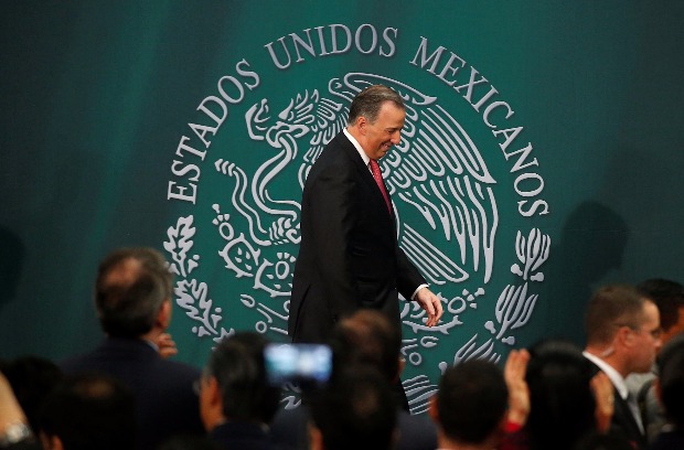 Jos Antonio Meade, aps renunciar  secretaria de Fazenda e virar candidato presidencial no Mxico
