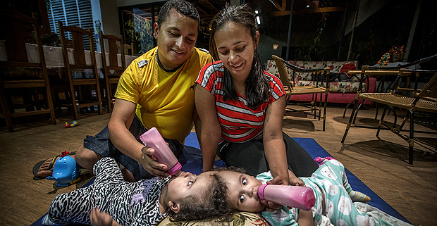 Two twin girls born in Cear in 2016, whose heads were attached, were separated from one another following a surgery that was unprecedented in Brazil 
