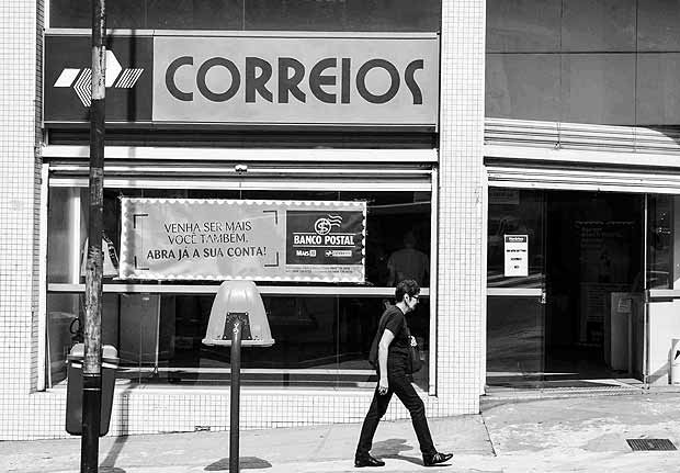 SAO PAULO - SP - 23.04.2013 - Fachada de loja dos Correios na da Consolacao, 1131, que pode estar infringindo a Lei Cidade Limpa.(Foto: Danilo Verpa/Folhapress, COTIDIANO) ***EXCLUSIVO FOLHA***