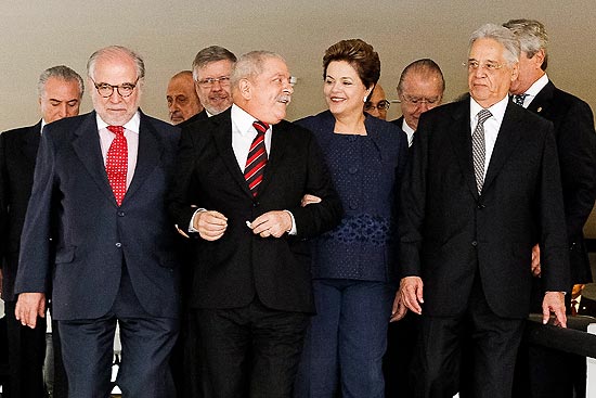 Dilma ao lado de Lula e FHC ( dir.) em evento em Braslia