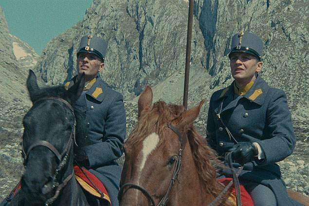 Os atores Giuliano Gemma e Jacques Perrin em cena de "O Deserto dos Trtaros", adaptao da obra homnima de Dino Buzzati 
