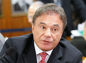 O senador tucano lvaro Dias, confirmado por tucanos como vice na chapa de Jos Serra.