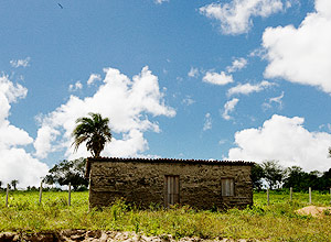 Terreno da famlia de Lula, que fica na cidade Caets (PE), tem uma casa de taipa restaurada para o filha sobre presidente