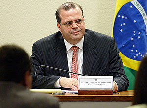 Dilma Rousseff convidou nesta ter�a-feira o diretor de Normas do Banco Central, Alexandre Tombini, para ser o presidente da institui��o.