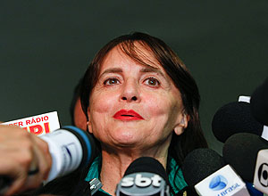 A ex-senadora petista Serys Slhessarenko confirma a montagem de dossiês na campanha de 2006