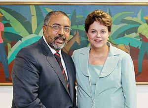 Presidenta Dilma Rousseff recebe o senador Paulo Paim 
