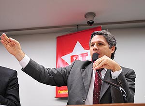 O deputado Paulo Teixeira, que vai tentar se eleger presidente do PT em novembro